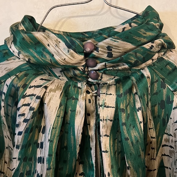 Tess Renaissance Style Button Neck & Sleeve Sz - Picture 6 of 16